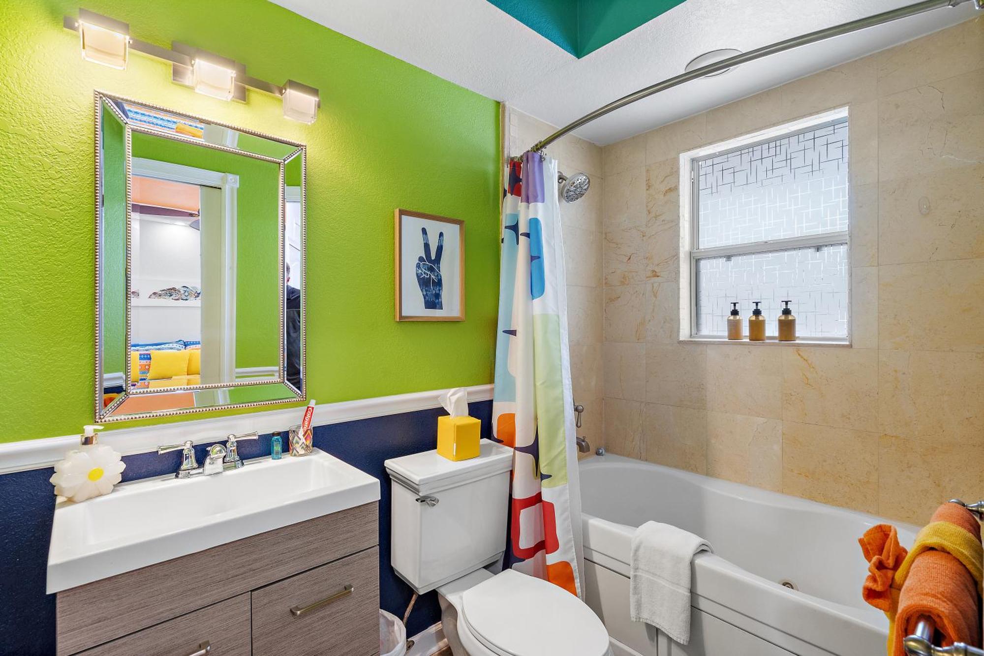 Itz A Vibe - 1 Bedroom Studio In The Heart Of Dtsp เซนต์ปีเตอร์สเบิร์ก ภายนอก รูปภาพ